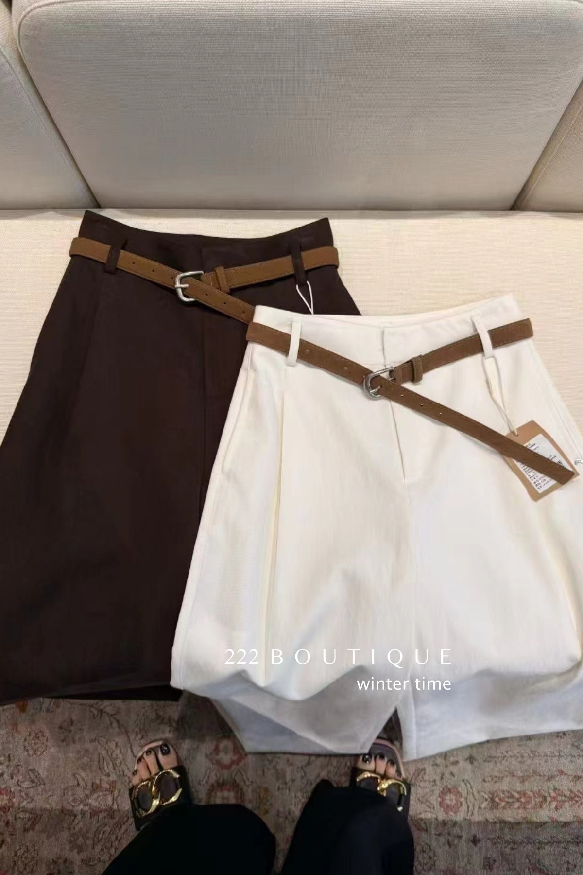 18q30 Cashmere wool trousers with belt