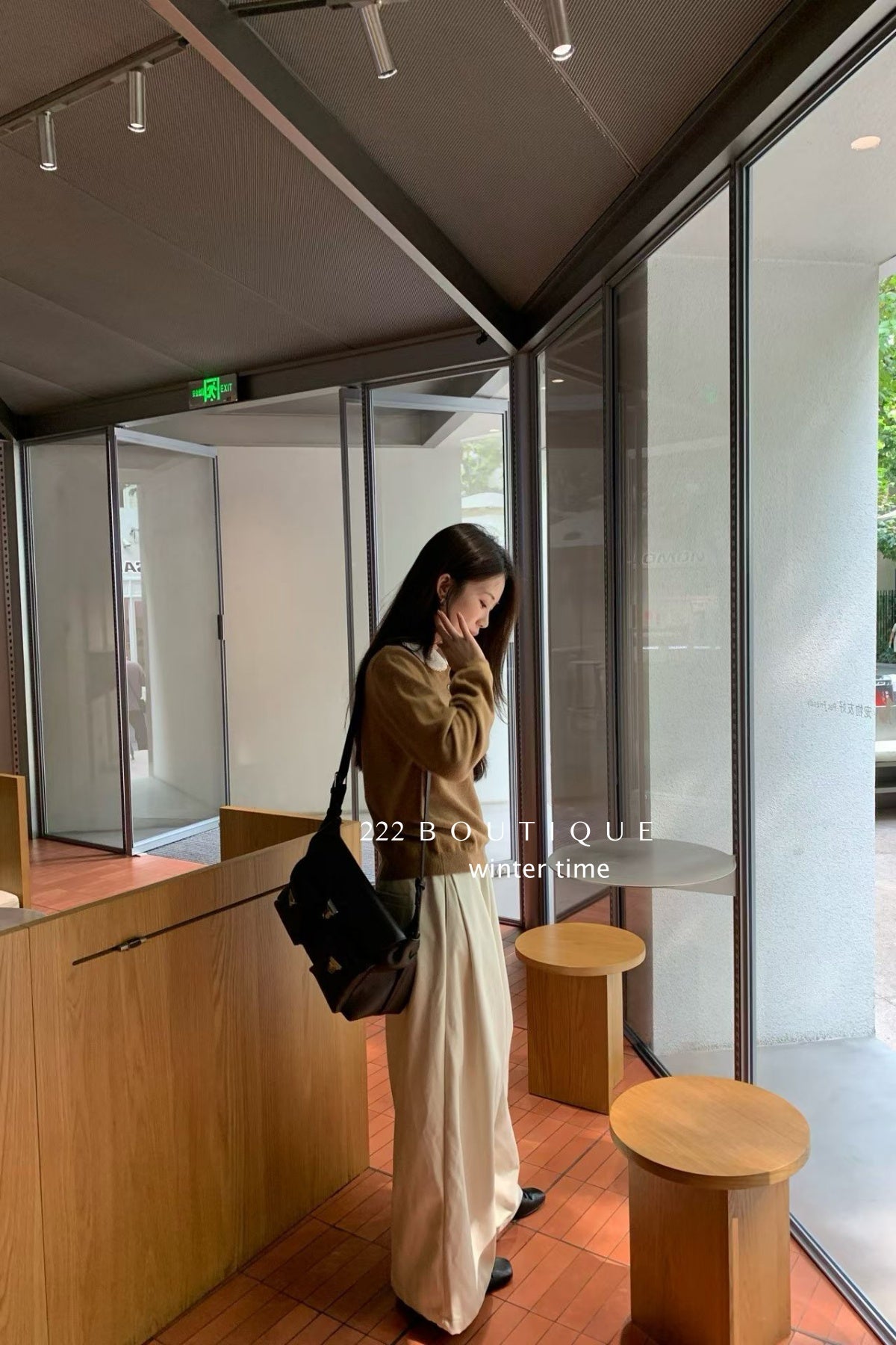 19a98 Cashmere knit shirt-collar top