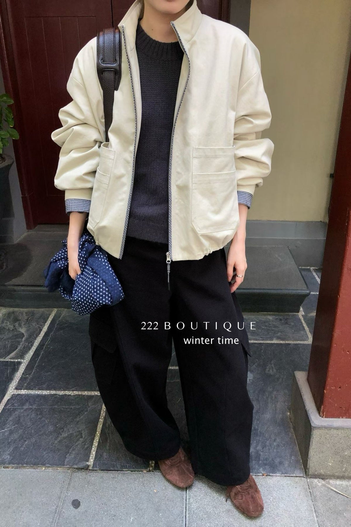19a102 Down puffer jacket with cuffed sleeves