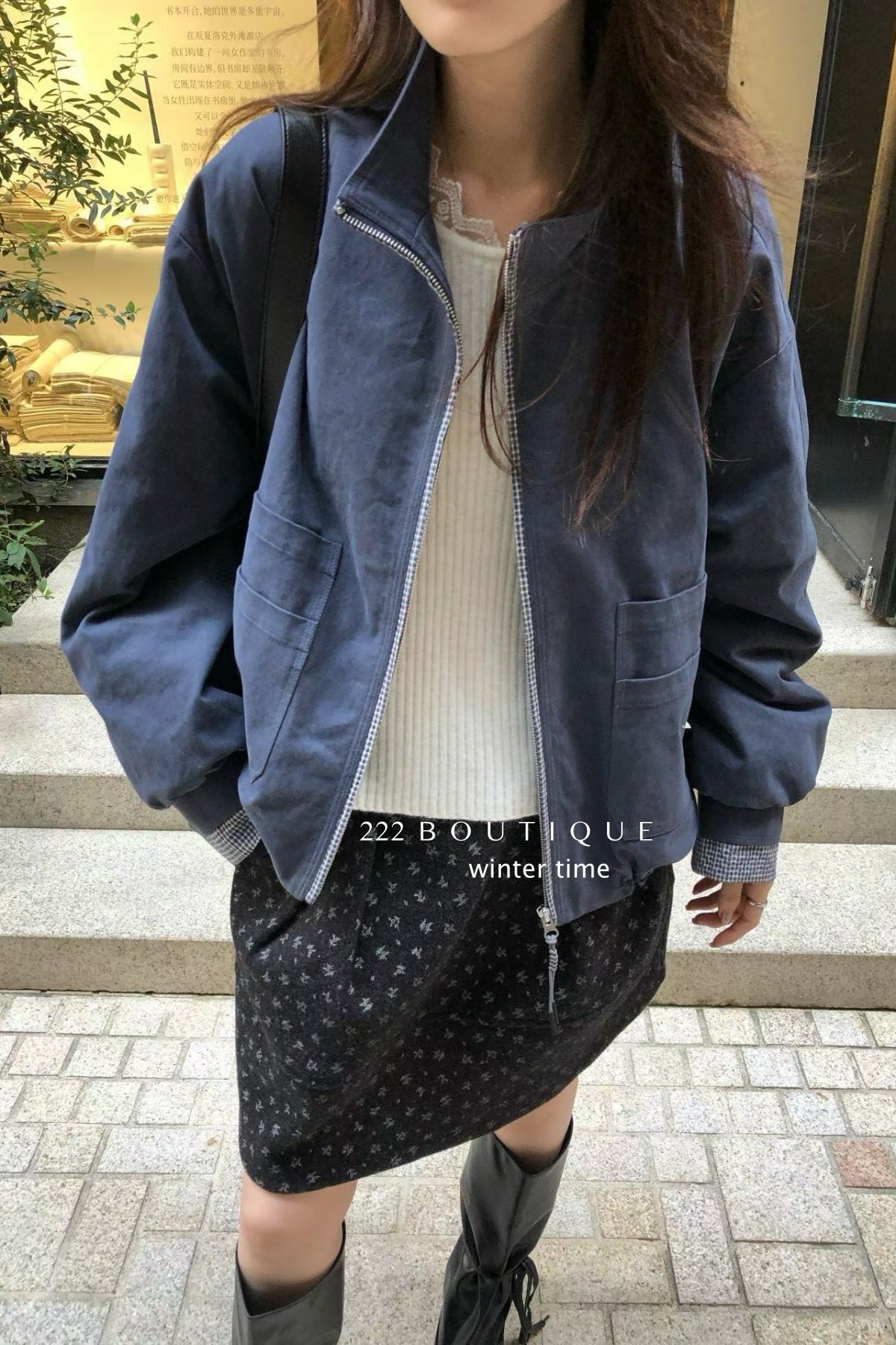 19a102 Down puffer jacket with cuffed sleeves