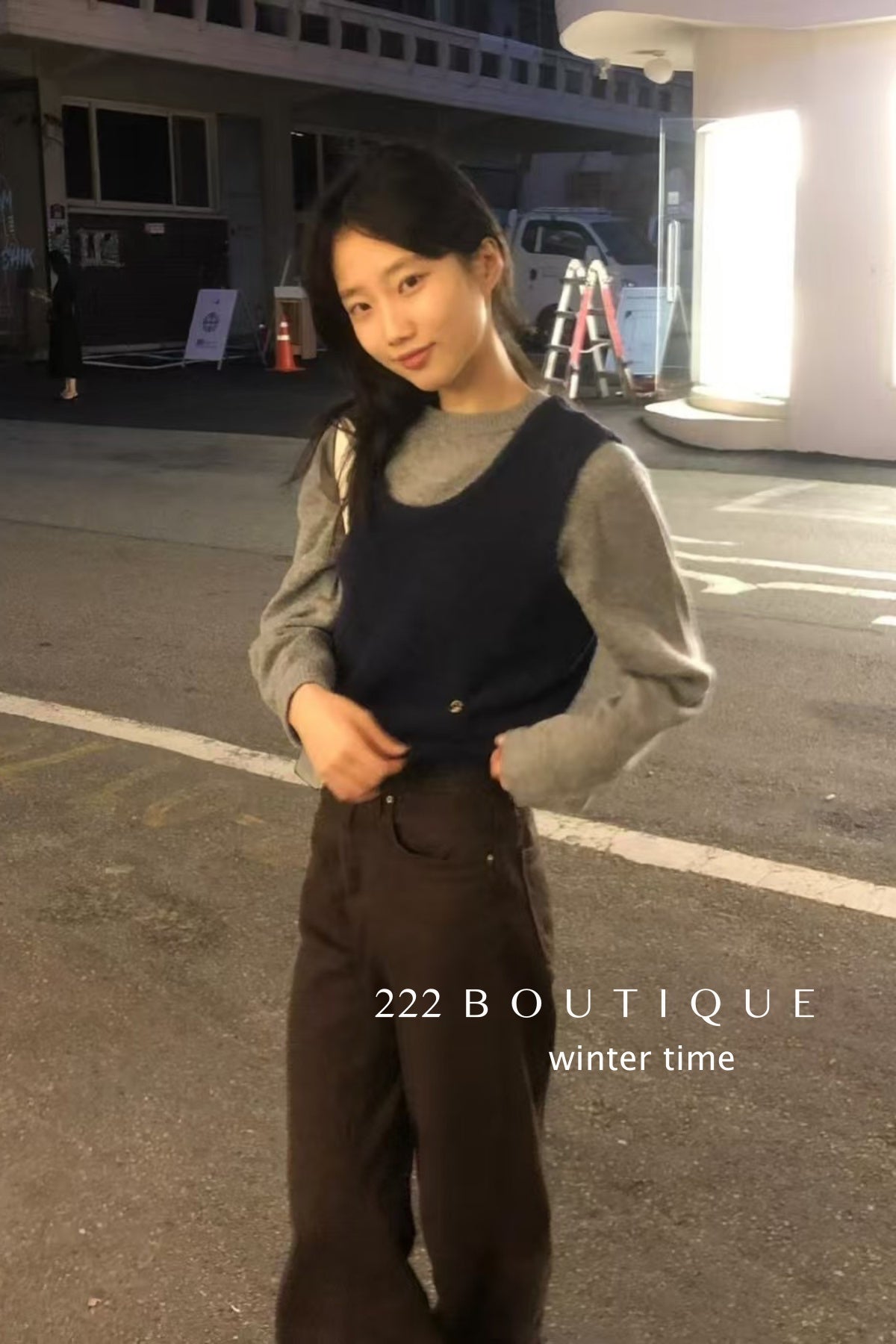 19q43 Lined straight-leg jeans