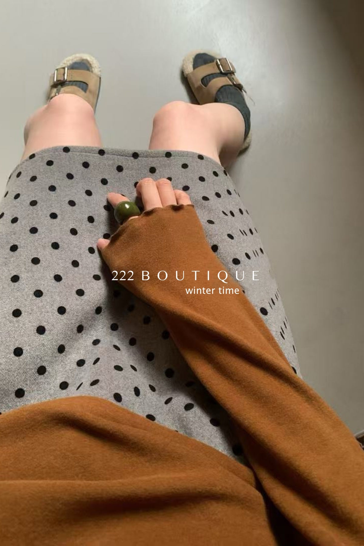 20v6  Elastic mini skirt