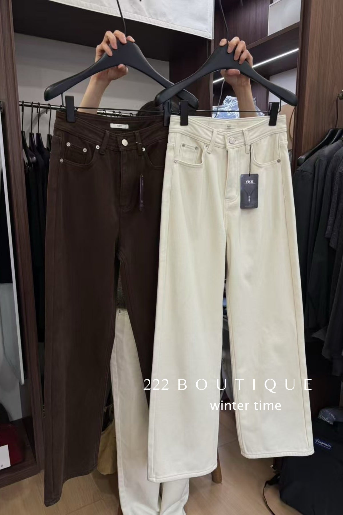 19q43 Lined straight-leg jeans