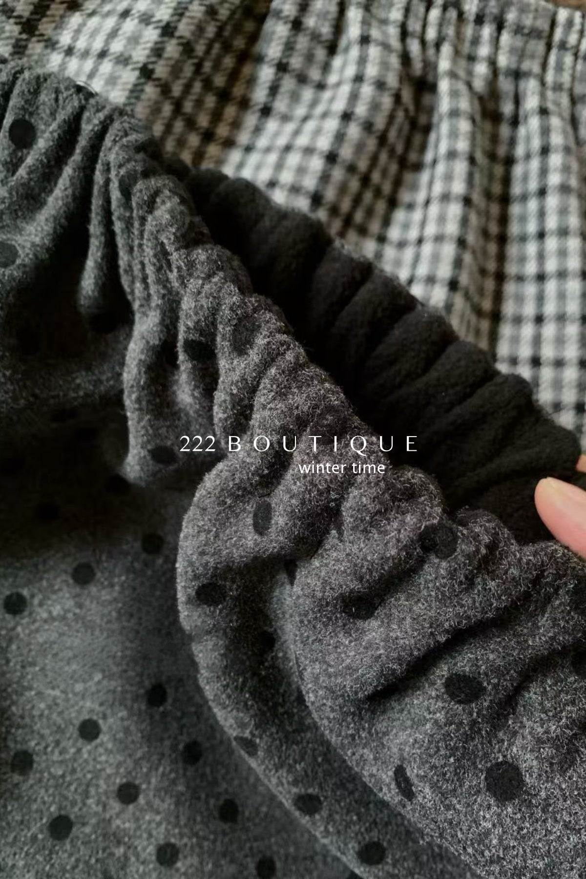 20v6  Elastic mini skirt