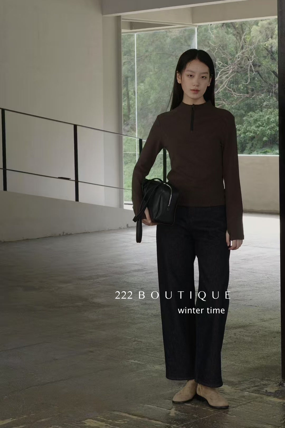 20q22 Fleece-lined straight-leg jeans with belt