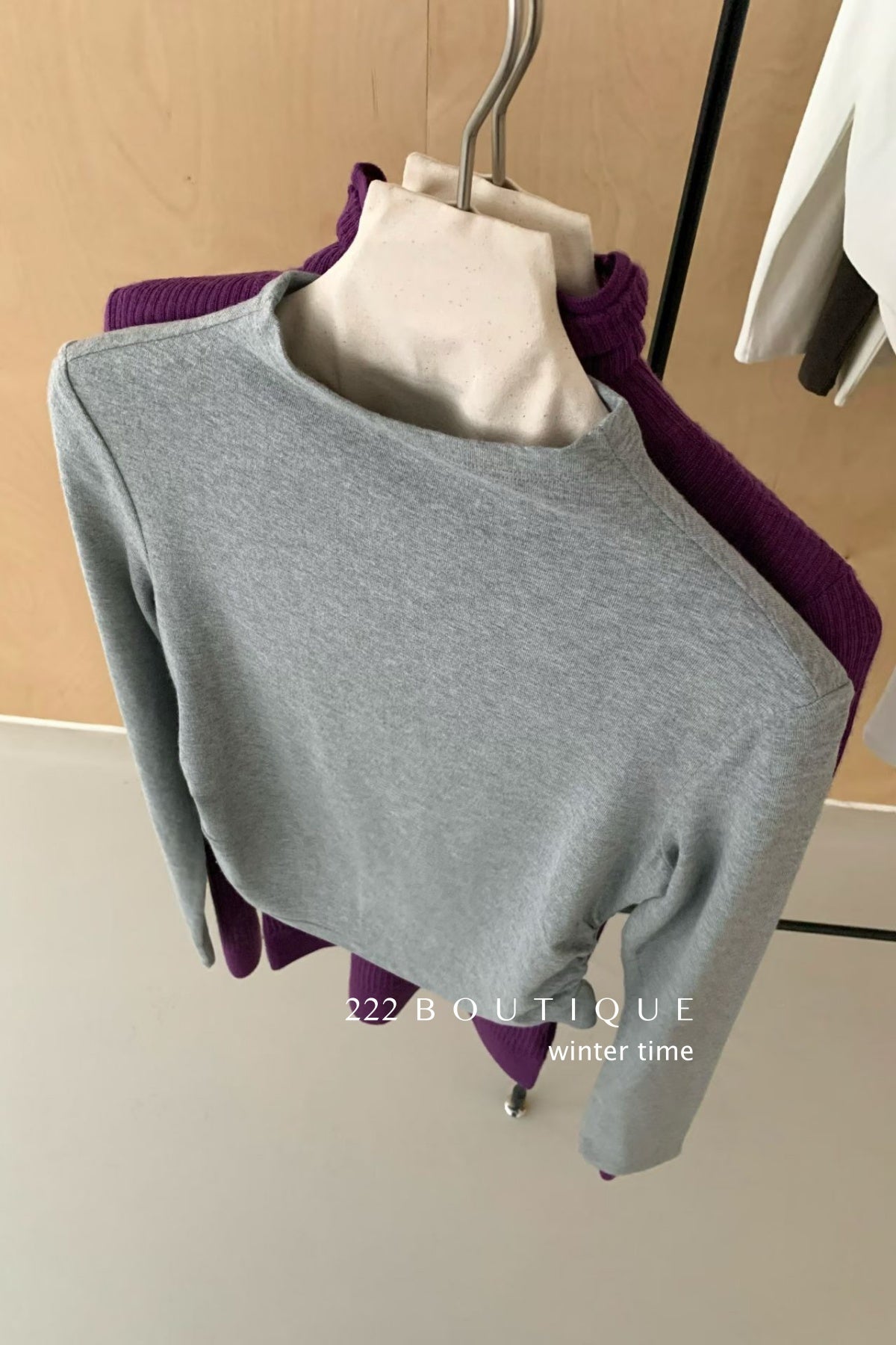 18a95 Thermal high-neck top