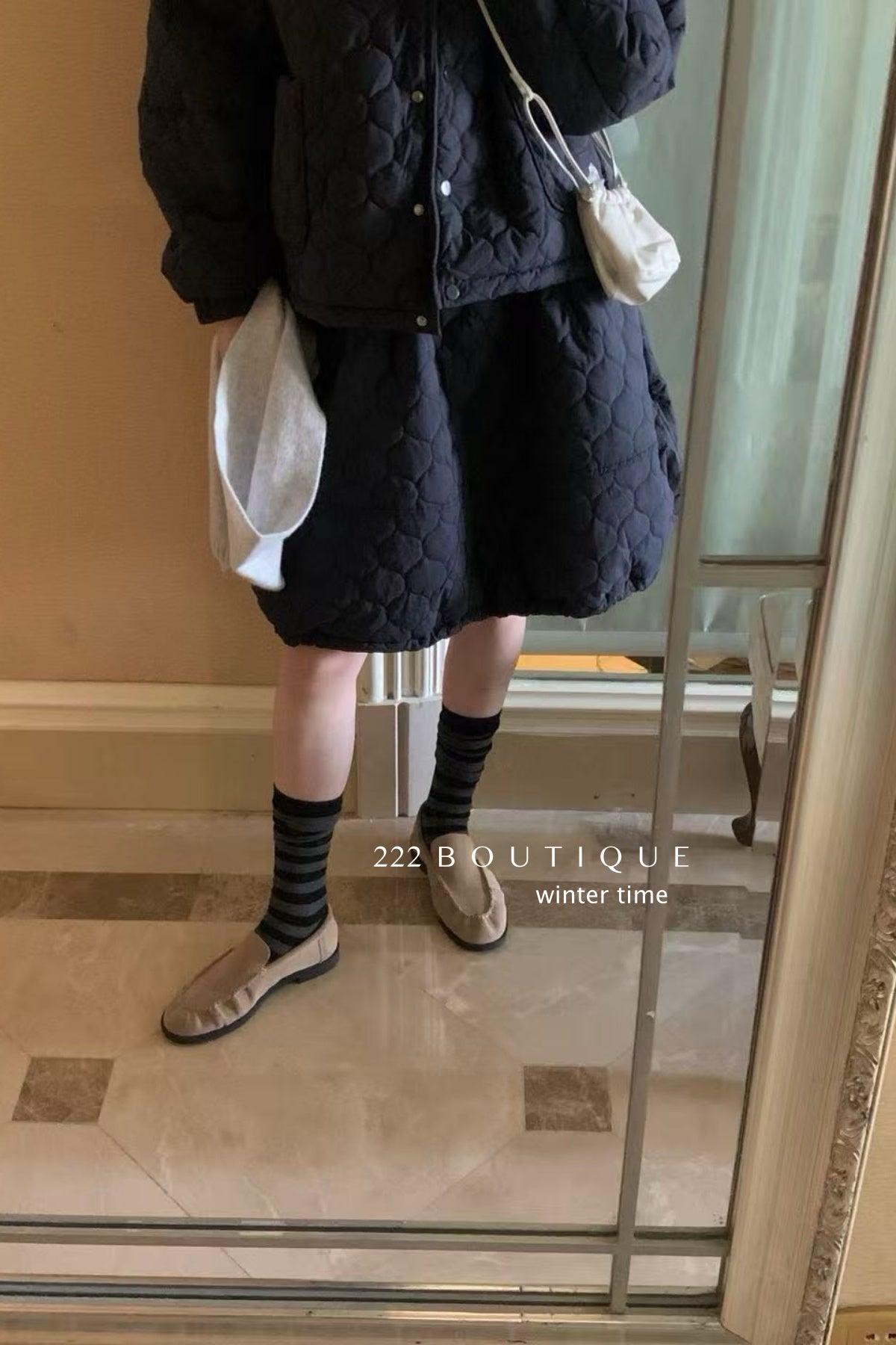 19v15 Short puffer skirt