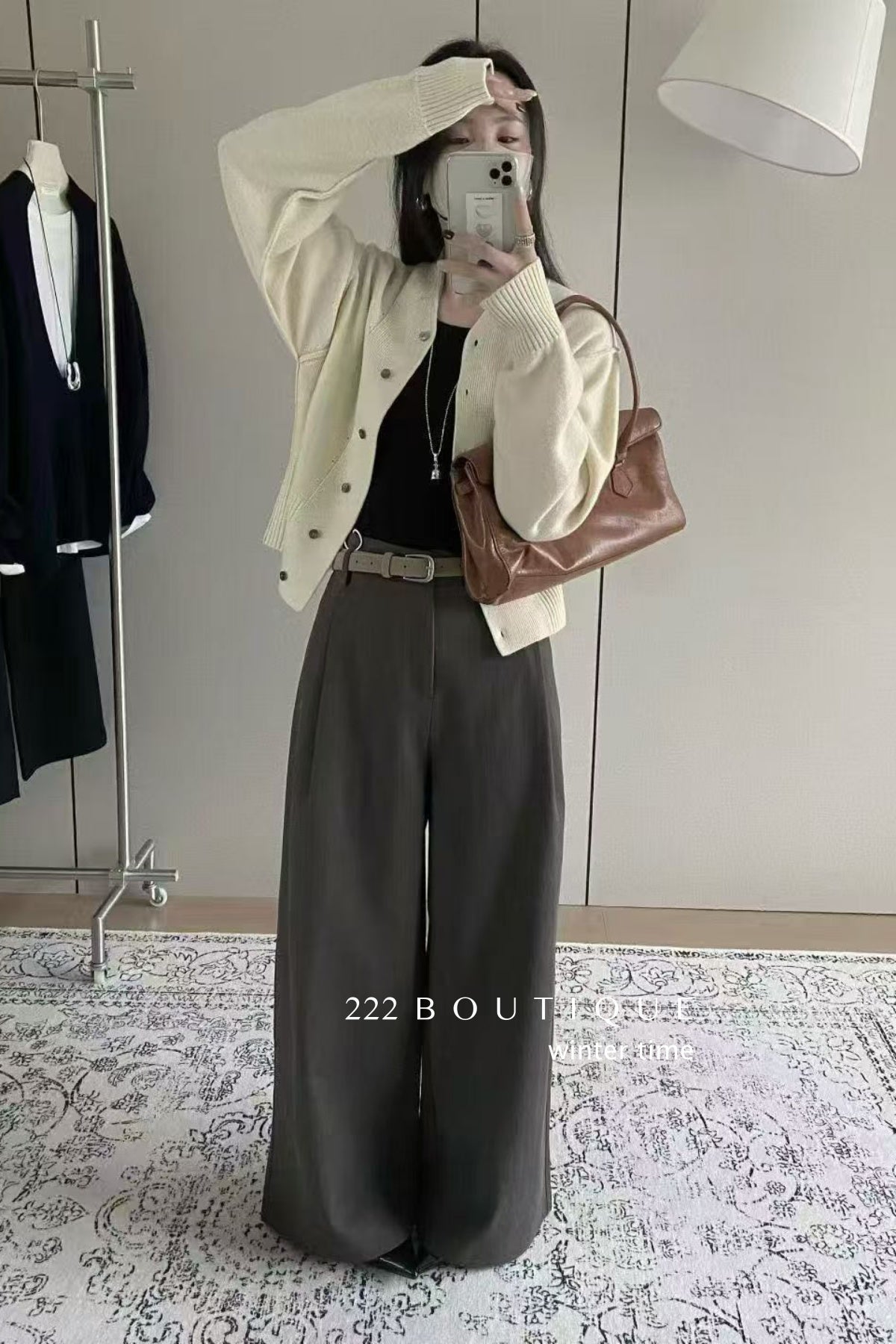 18q30 Cashmere wool trousers with belt