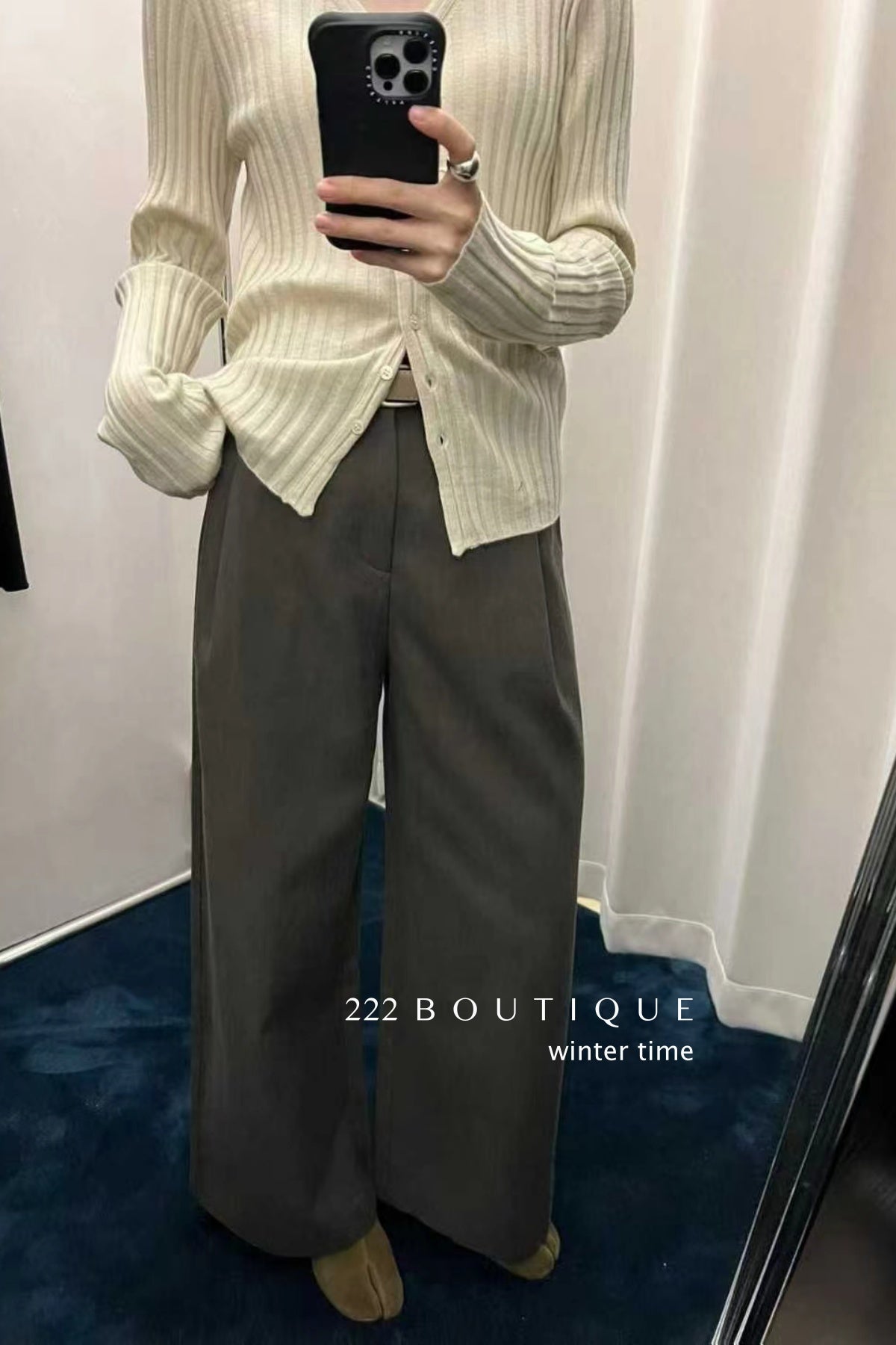 18q30 Cashmere wool trousers with belt