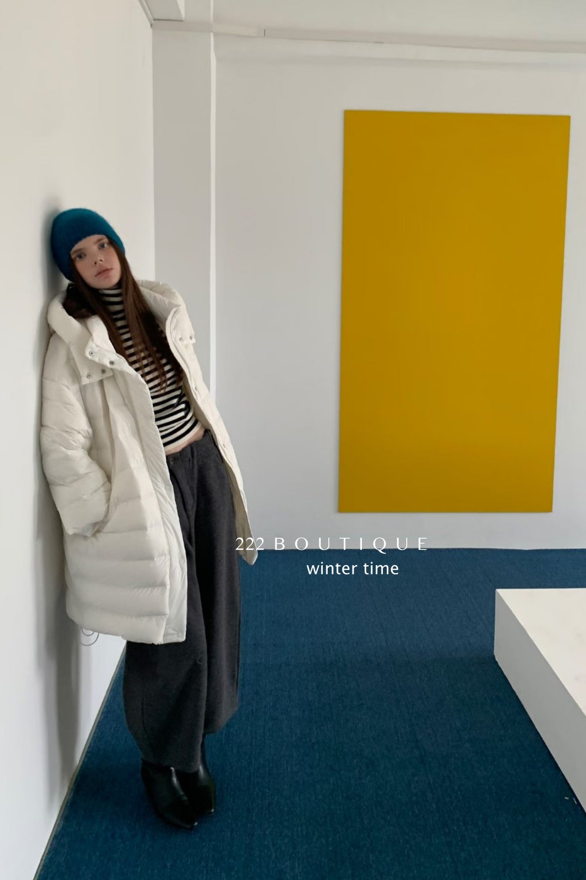 19a58 Long hooded puffer coat