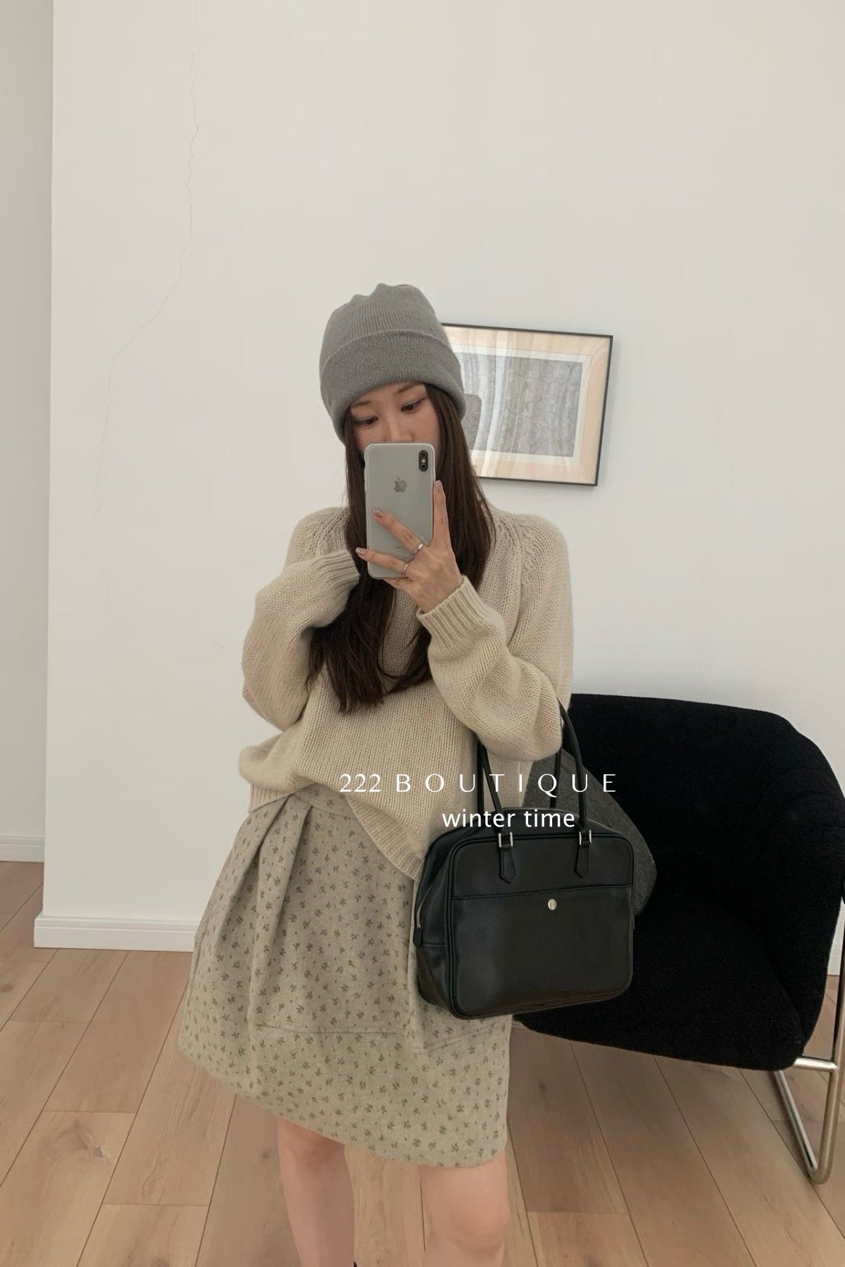 19a101 Cashmere knit top with hem pockets