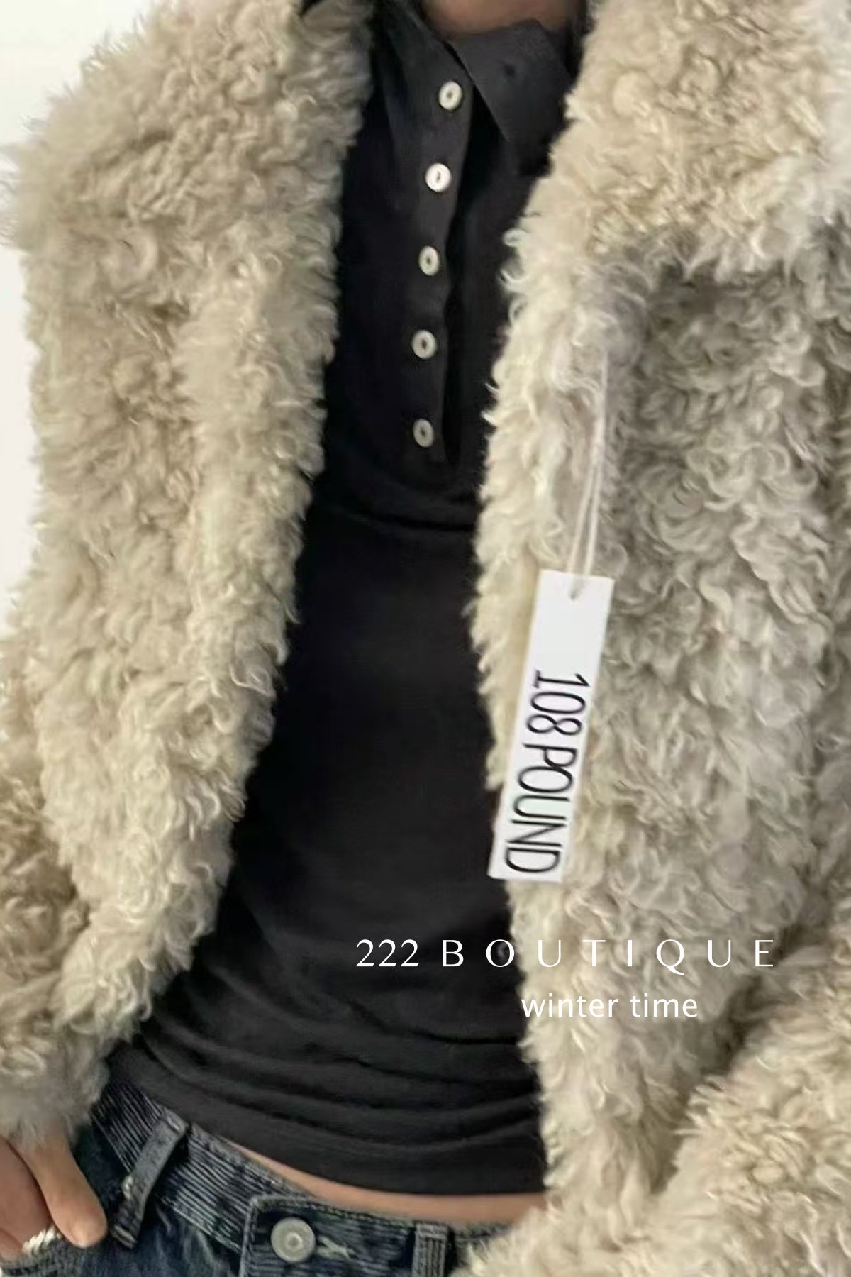 19a107 Fur notch-collar coat