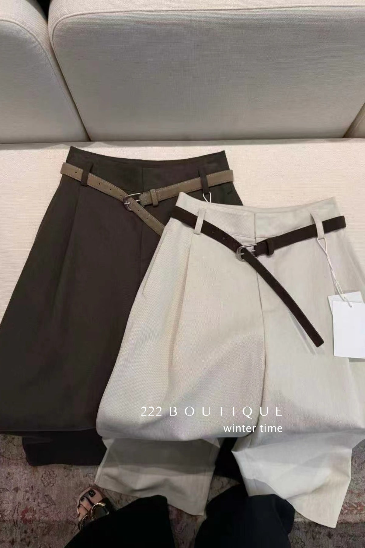 18q30 Cashmere wool trousers with belt