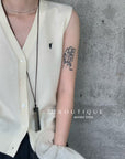 20a34 V-neck wool vest