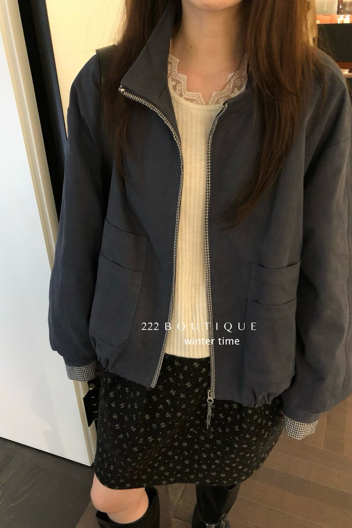 19a102 Down puffer jacket with cuffed sleeves