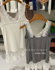 21a10 Basic lace blouse