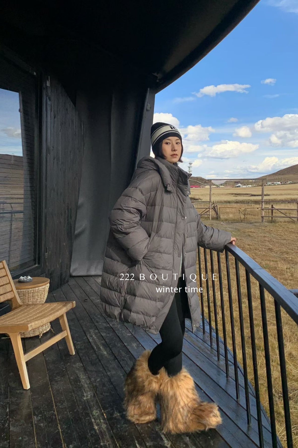 19a58 Long hooded puffer coat