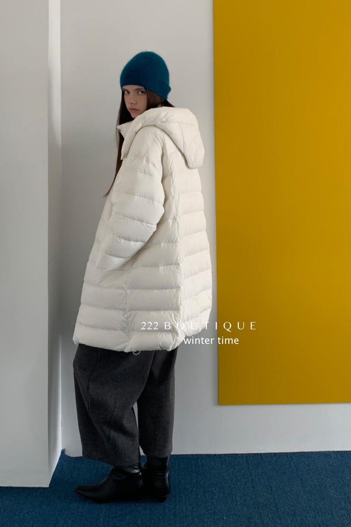 19a58 Long hooded puffer coat