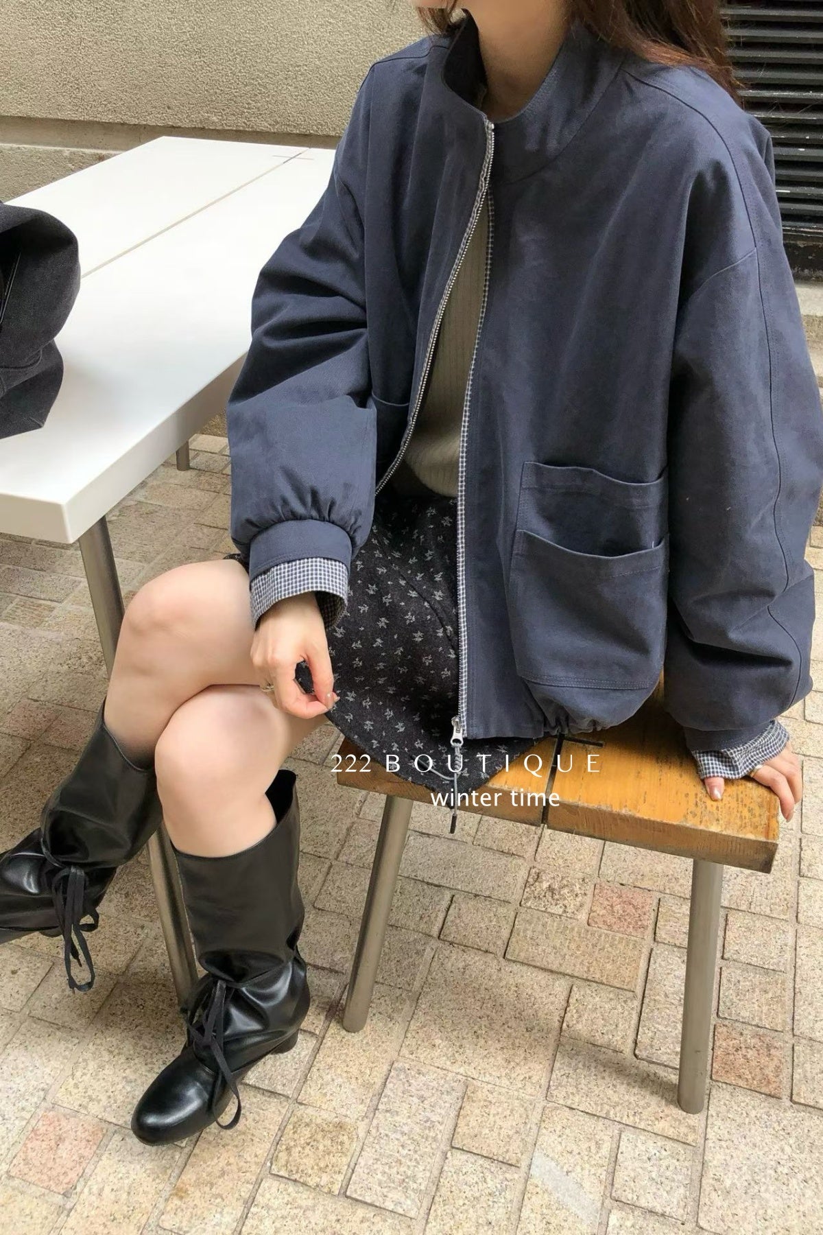 19a102 Down puffer jacket with cuffed sleeves