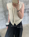 20a34 V-neck wool vest