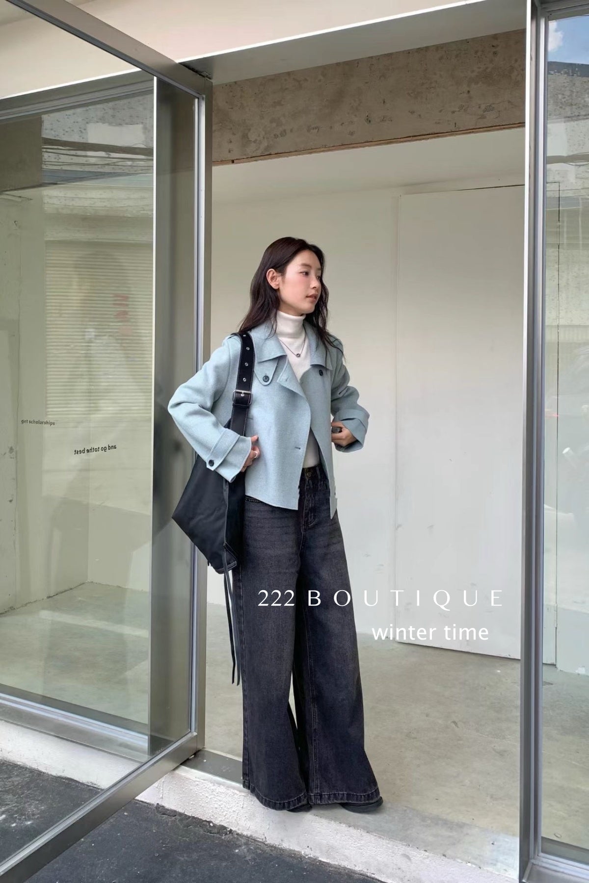 21a31 Short trench-style wool coat