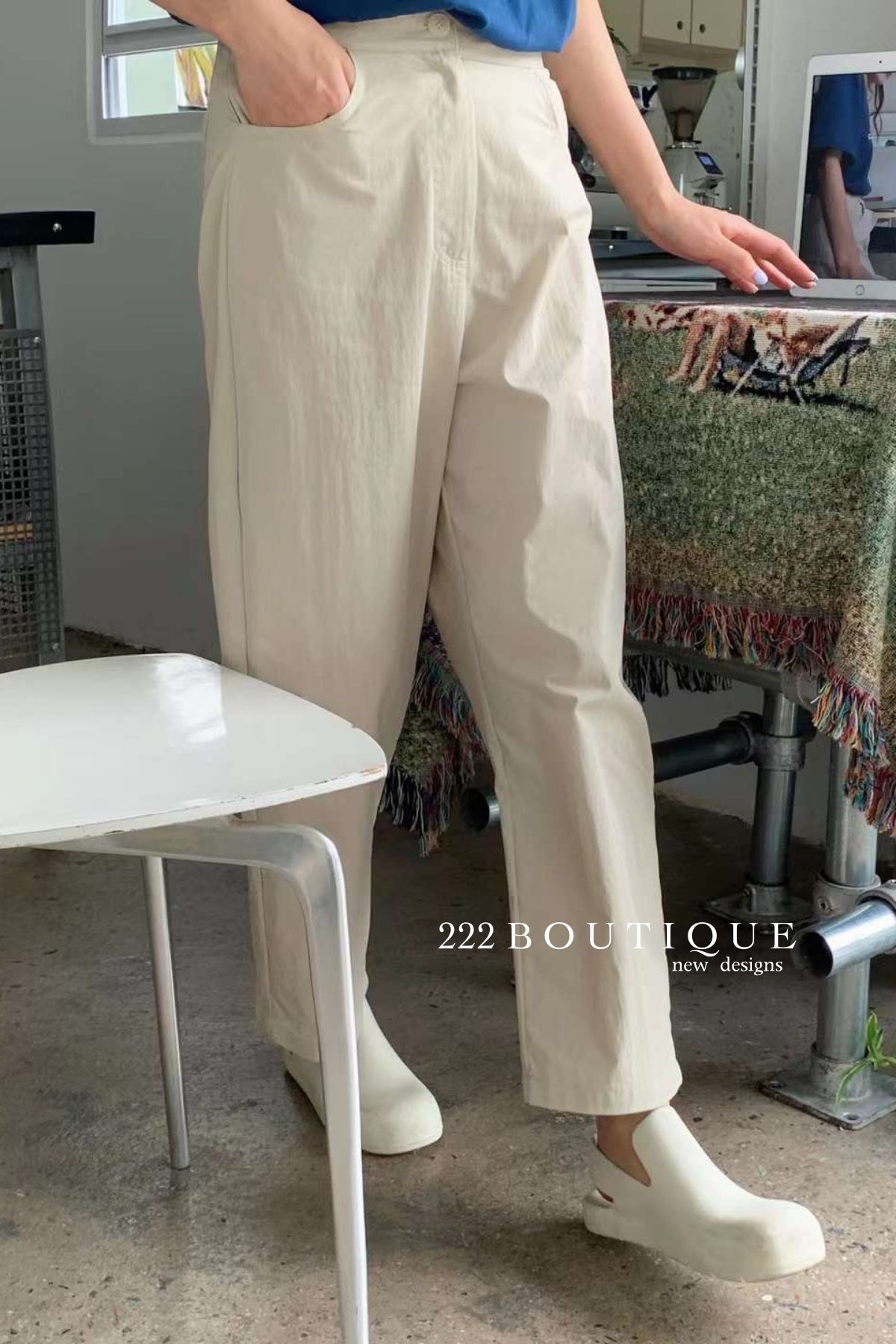 loose kakhi pants