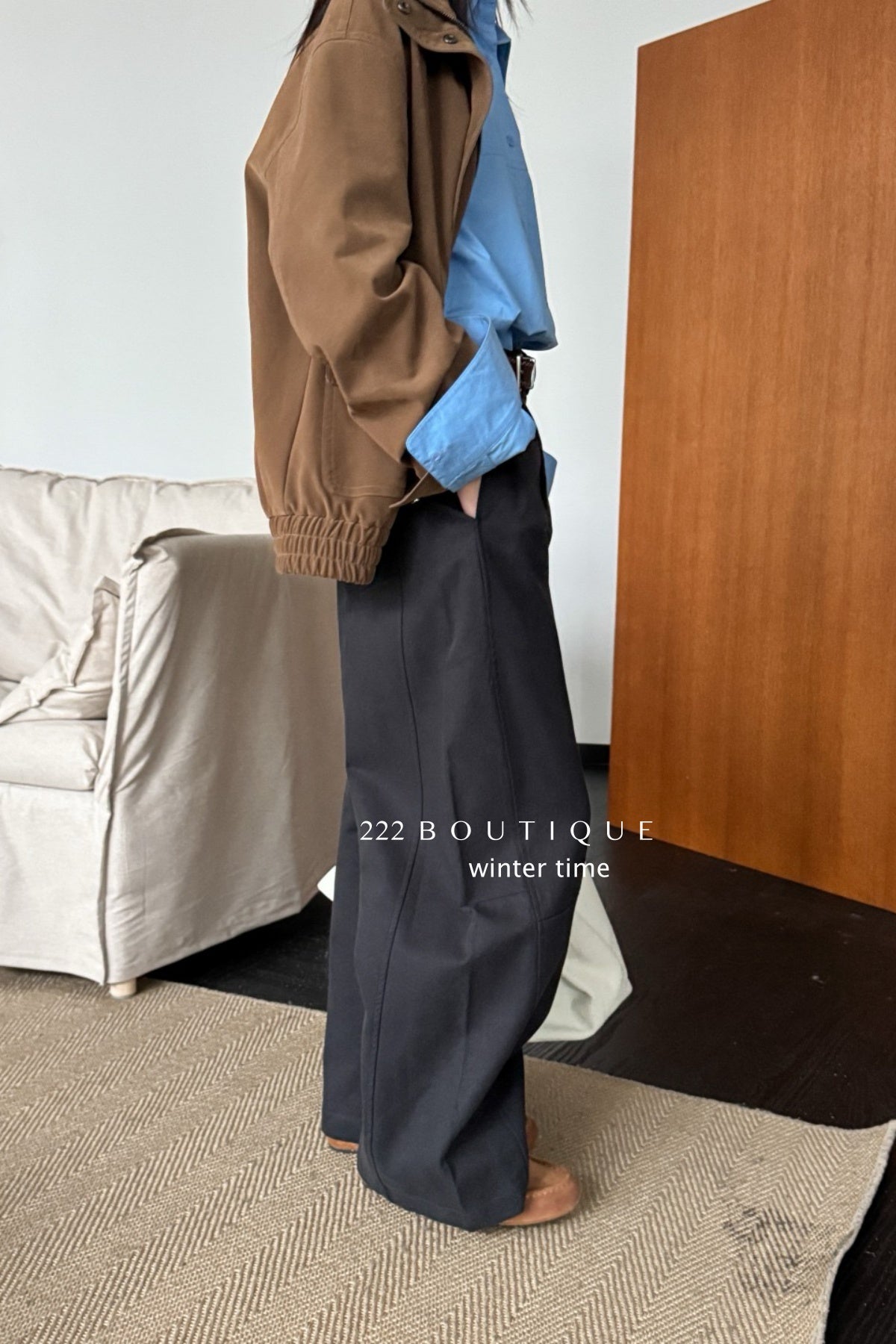 19q3 Wool baggy trousers with belt