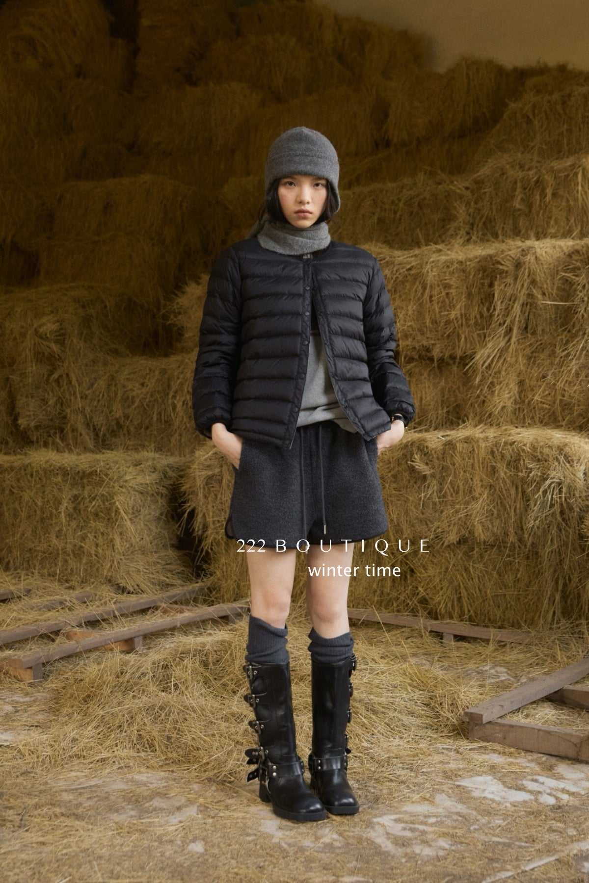 19q26 Fur shorts
