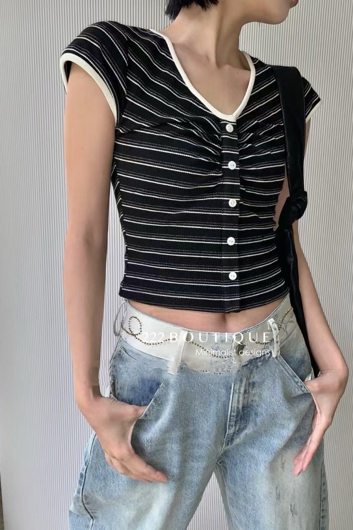 12a7 Striped ribbed top – contrast trim