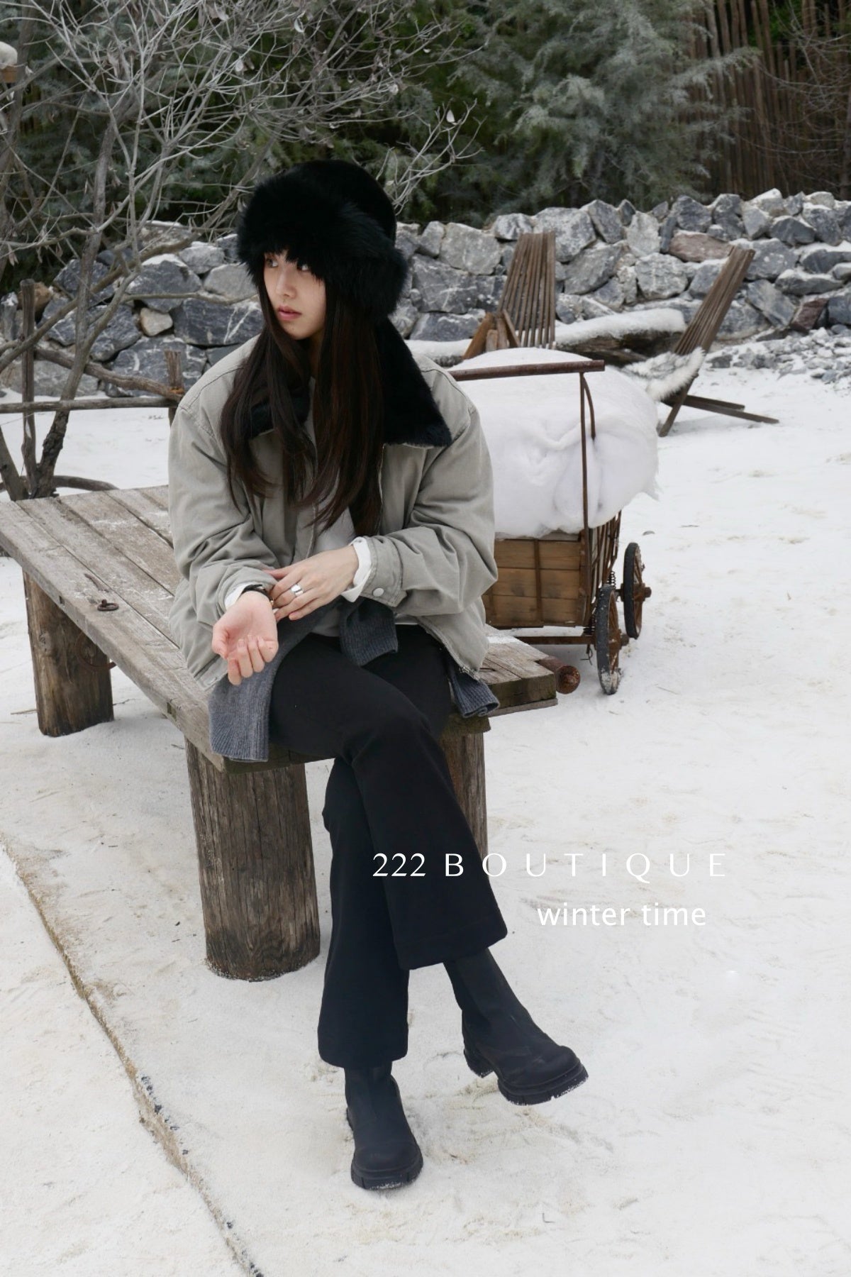 20a129 Basic puffer jacket with fur-trim collar