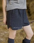 19q26 Fur shorts