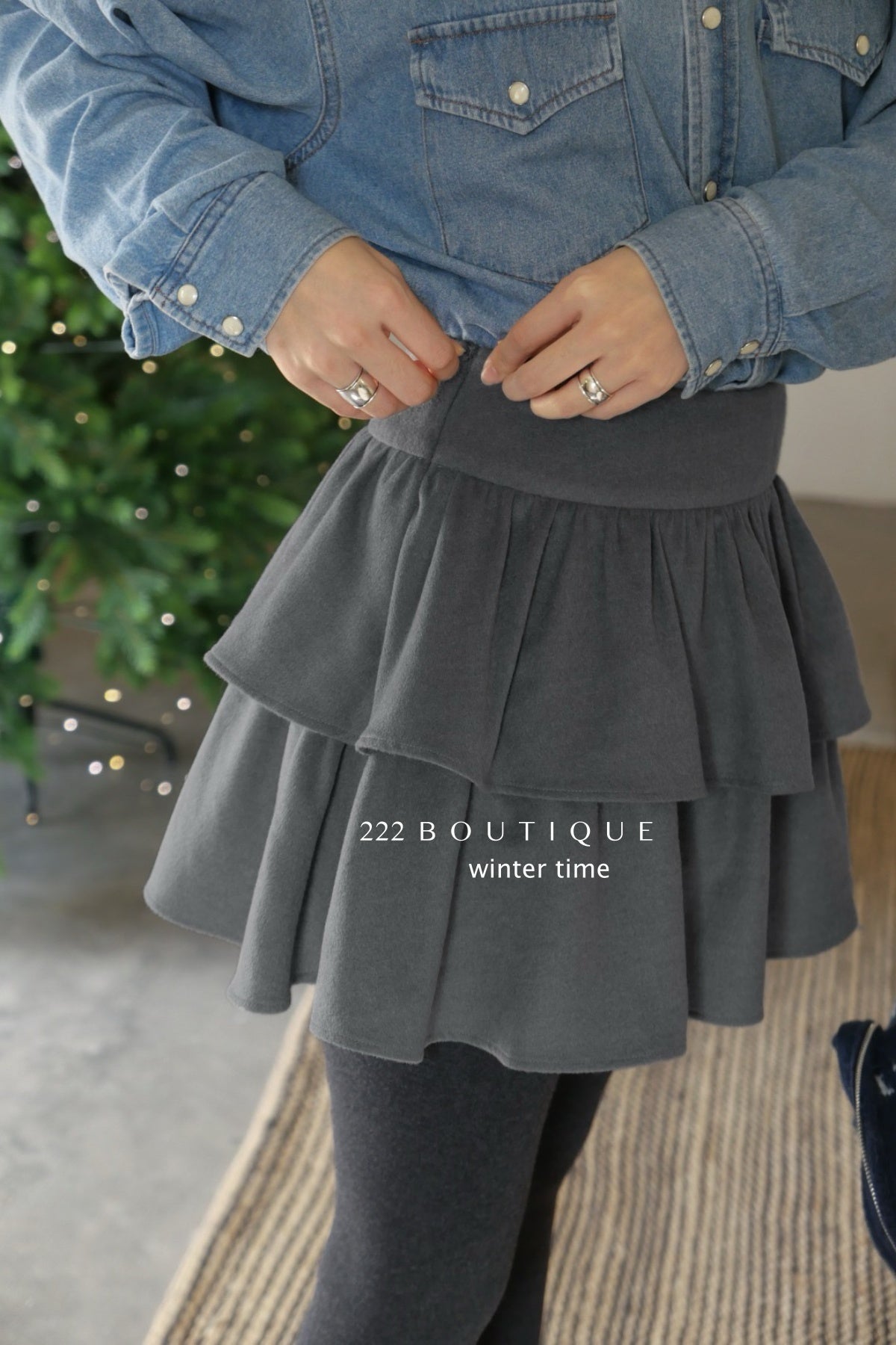 19v13 Wool tiered mini skirt