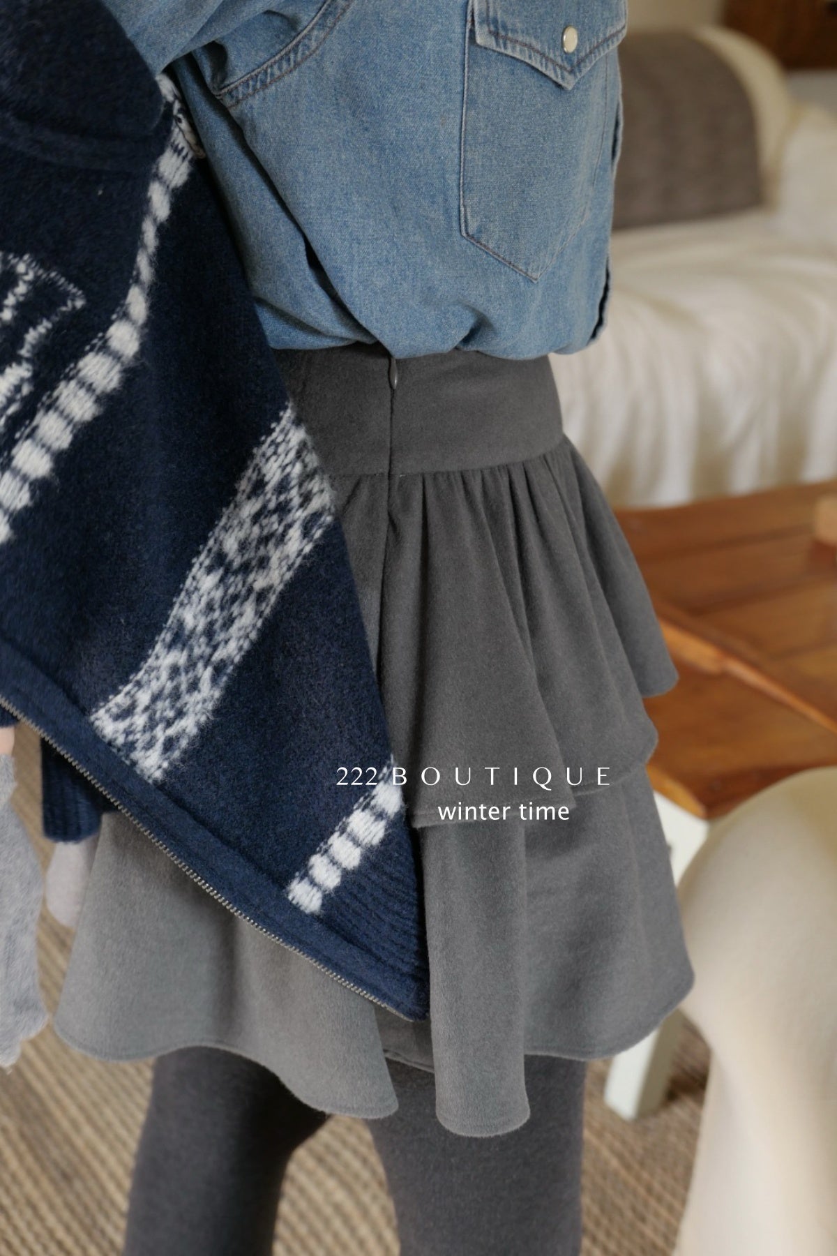 19v13 Wool tiered mini skirt