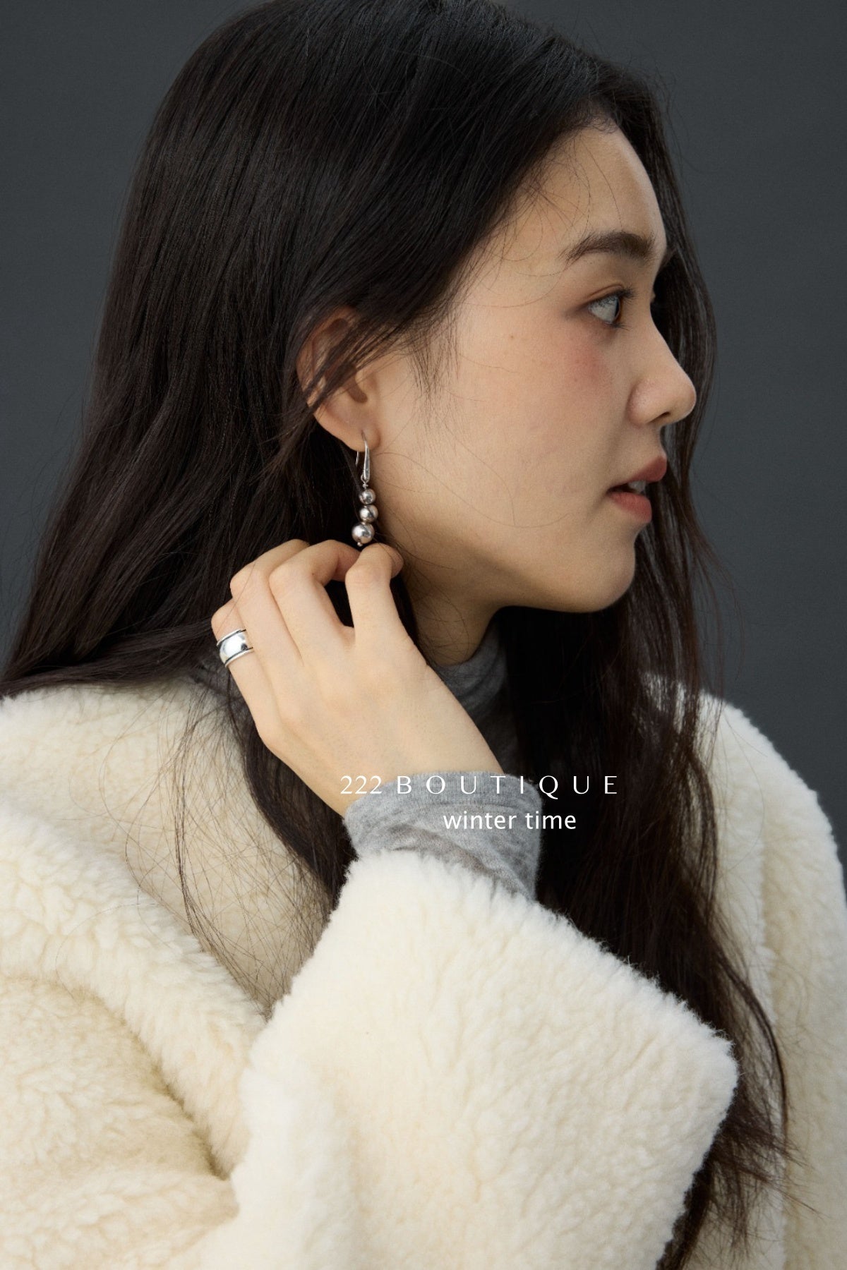 19a115 Fur round-neck jacket