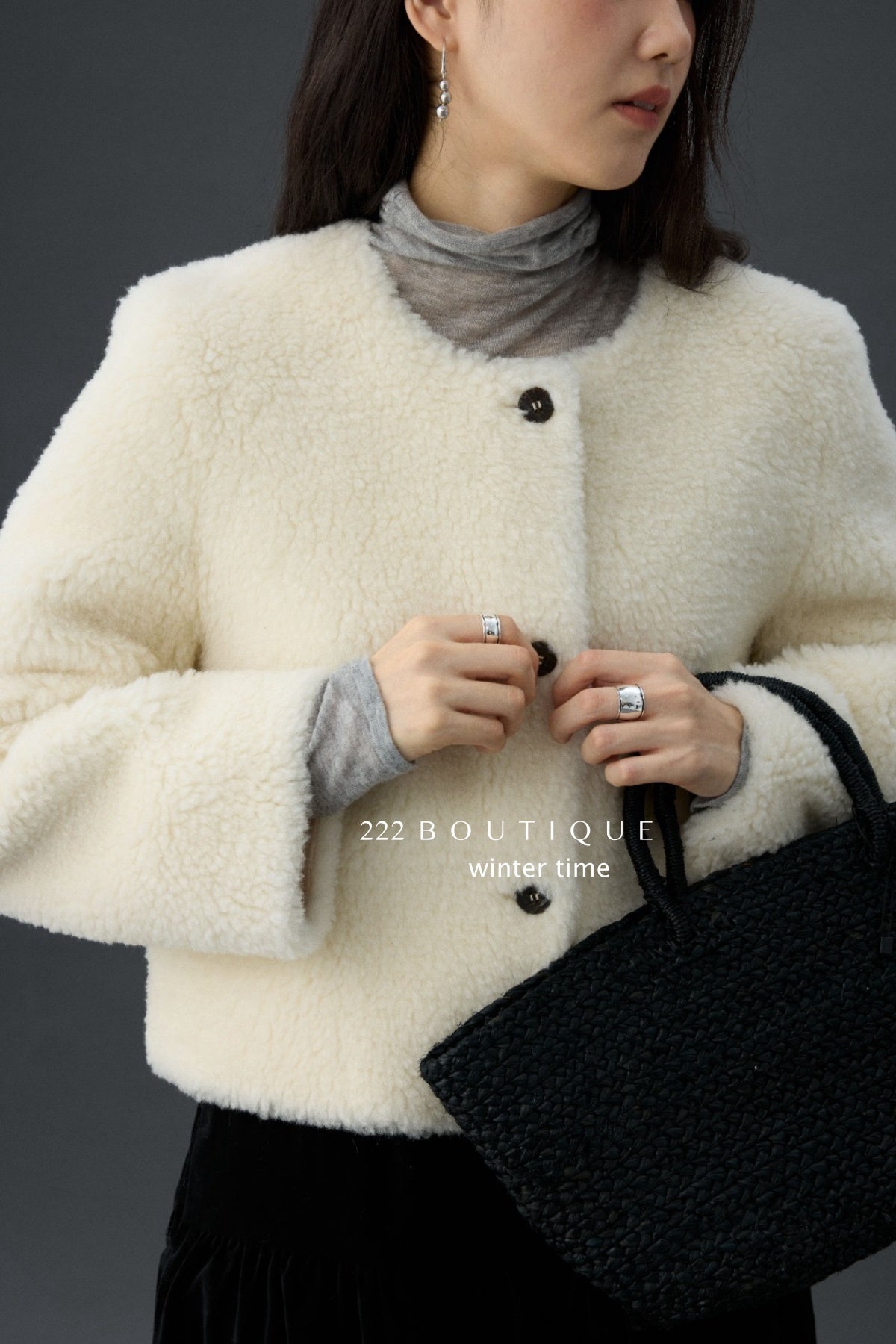 19a115 Fur round-neck jacket