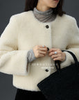 19a115 Fur round-neck jacket
