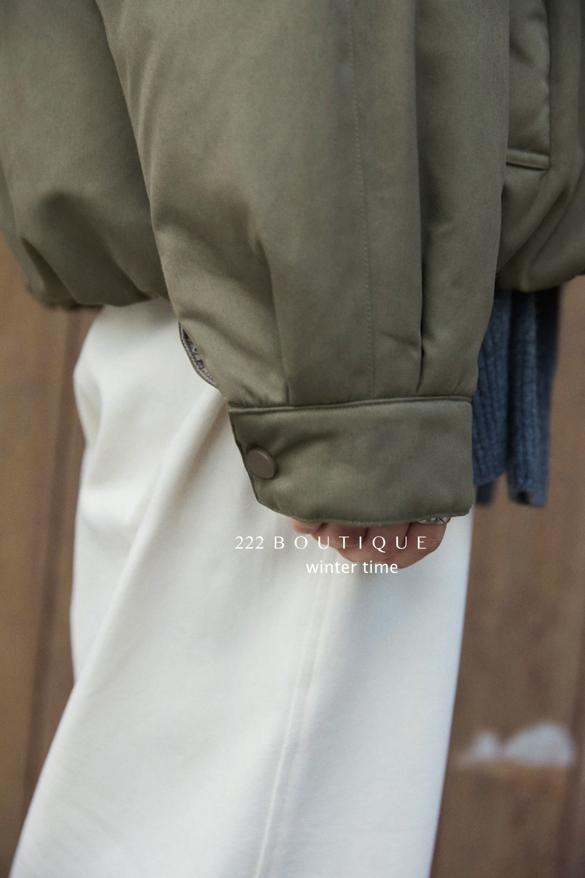19a62 Puffer jacket with fur collar