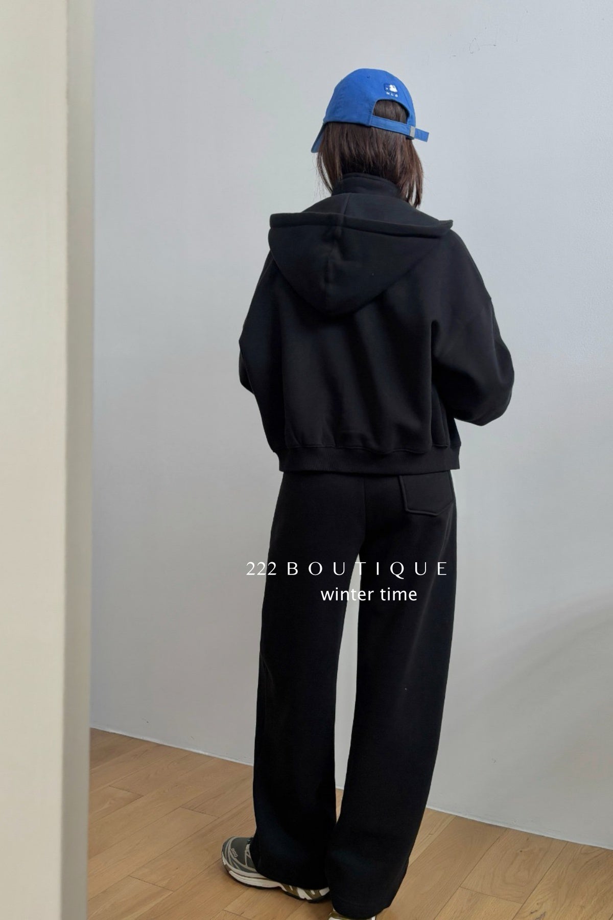 19a65 Basic zip-up hoodie