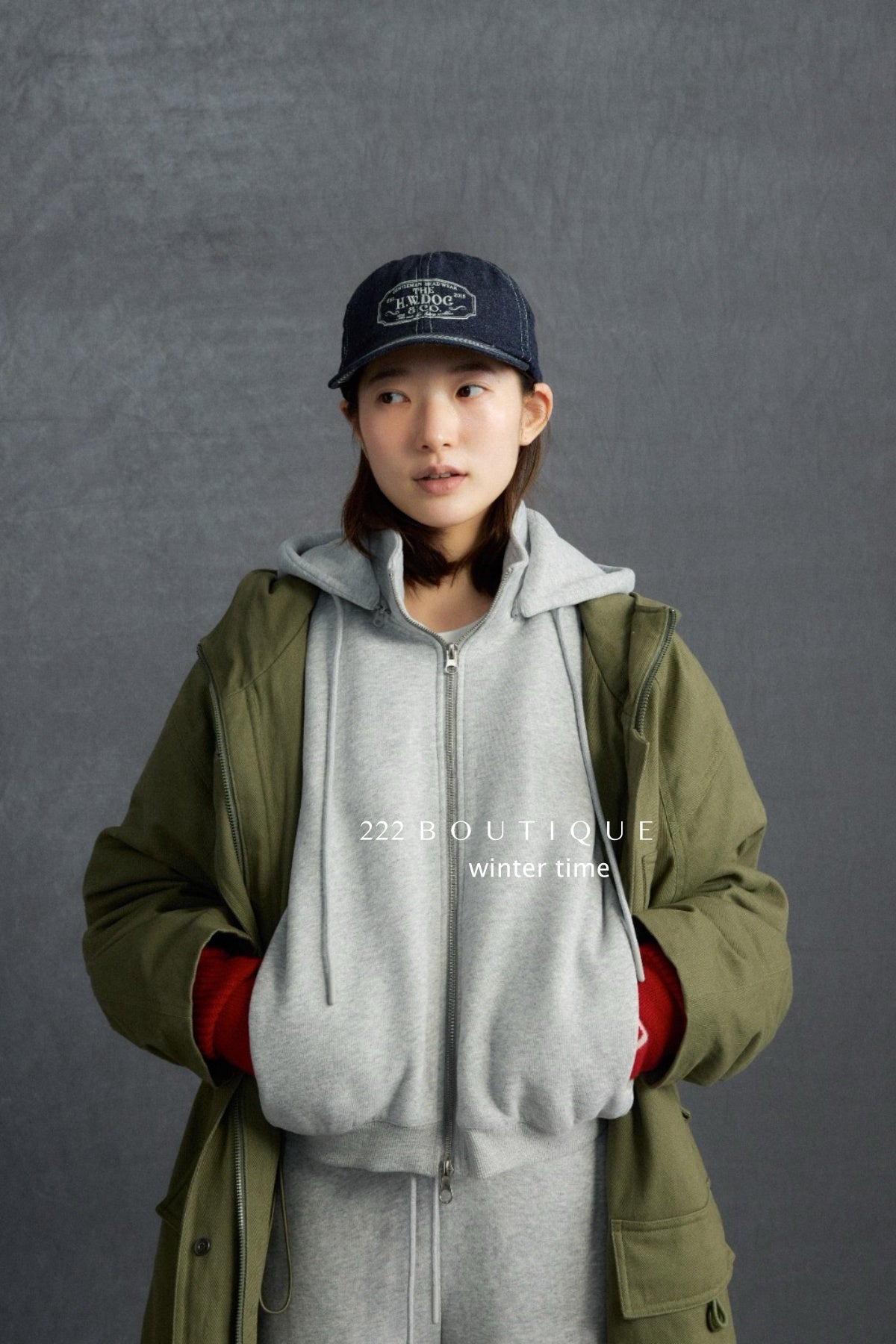 19a65 Basic zip-up hoodie