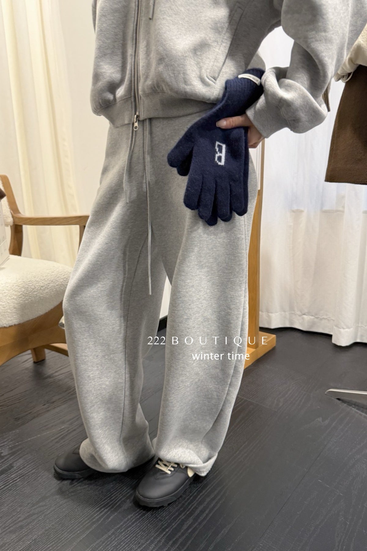 19a65 Basic zip-up hoodie