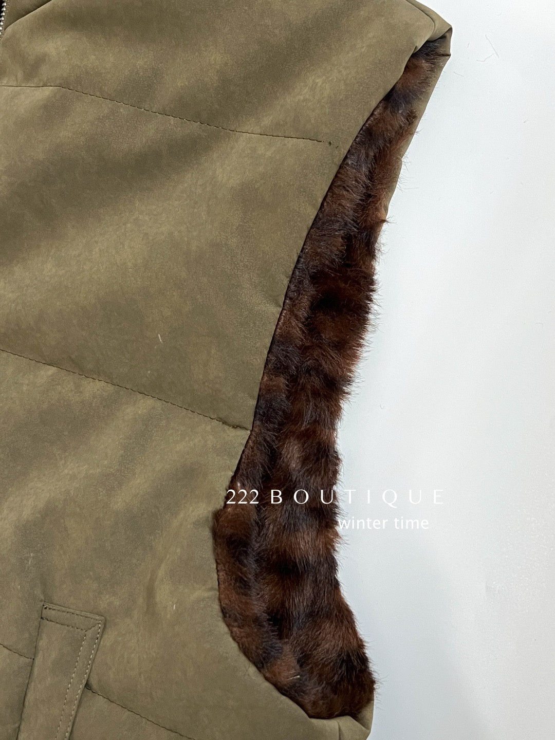 19a97 Reversible winter vest