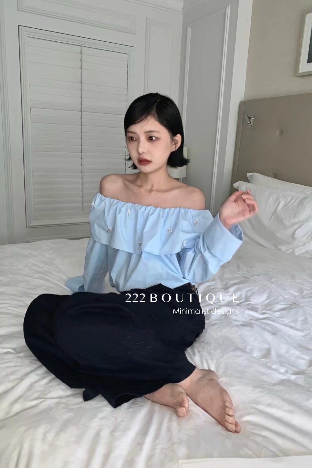 12a4 Off-shoulder ruffle blouse – embroidered cotton