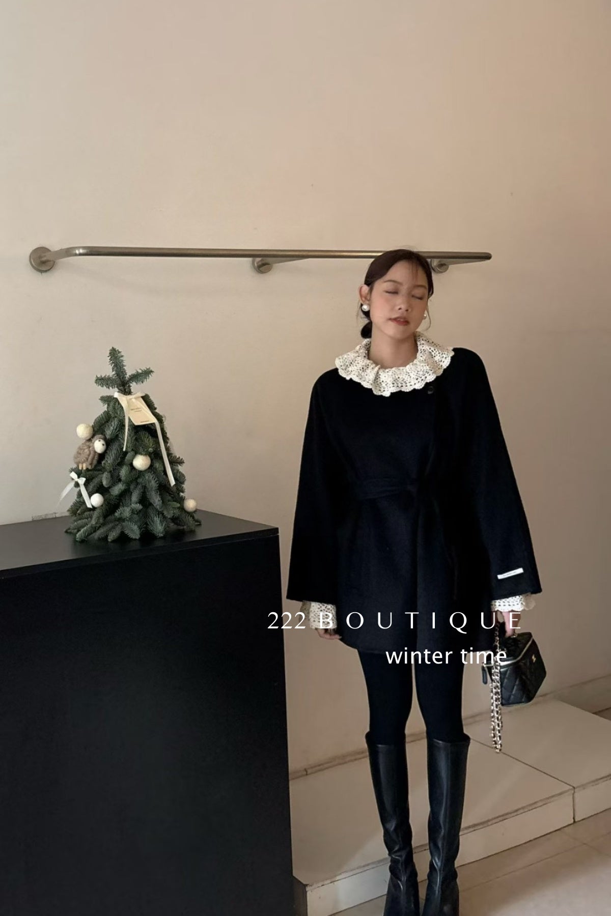 21a29 Mid-length notched-collar wool coat