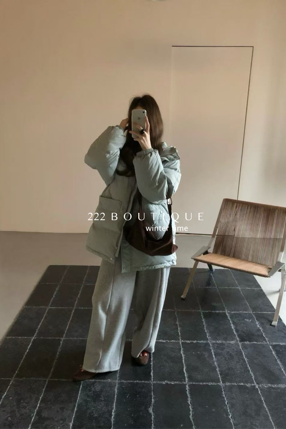 20q19 Wool cropped trousers