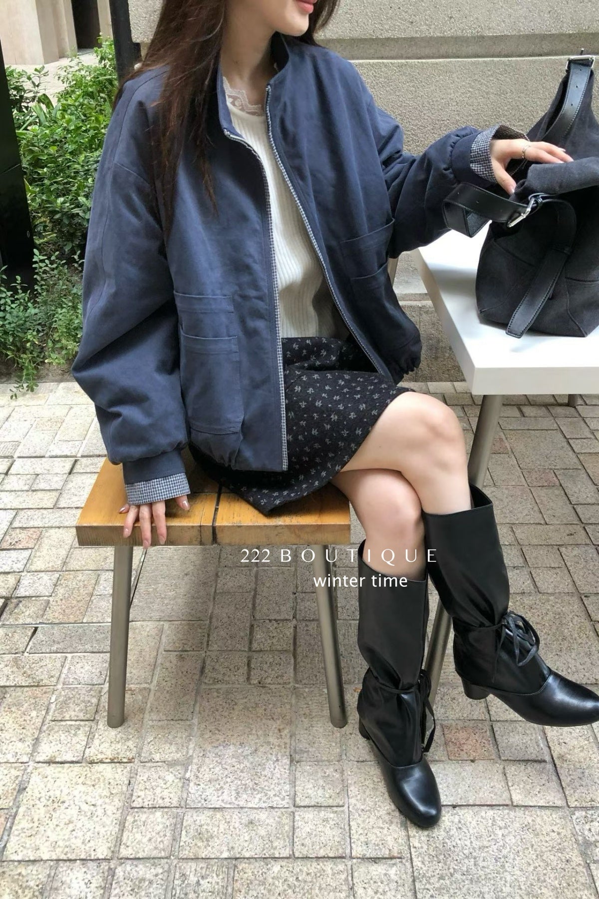 19a102 Down puffer jacket with cuffed sleeves