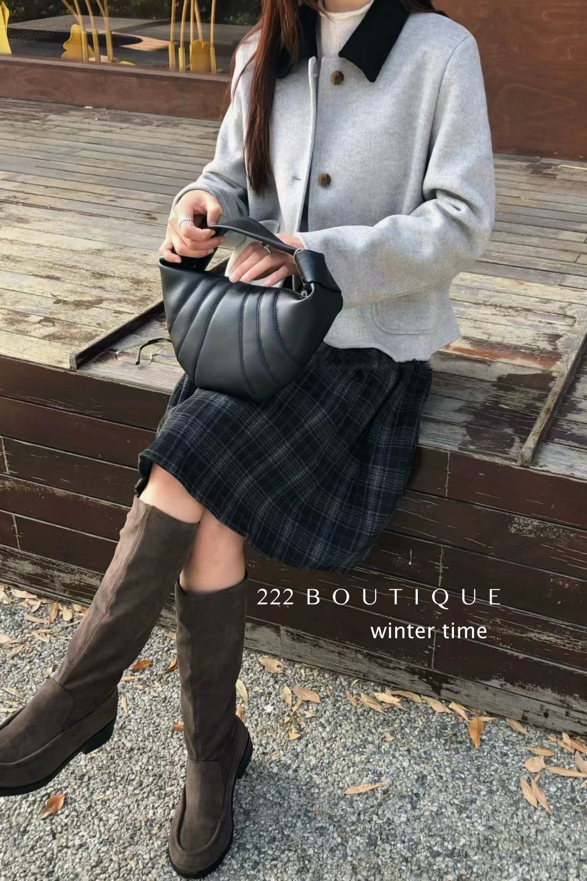 21a28 Cashmere wool coat with notched collar