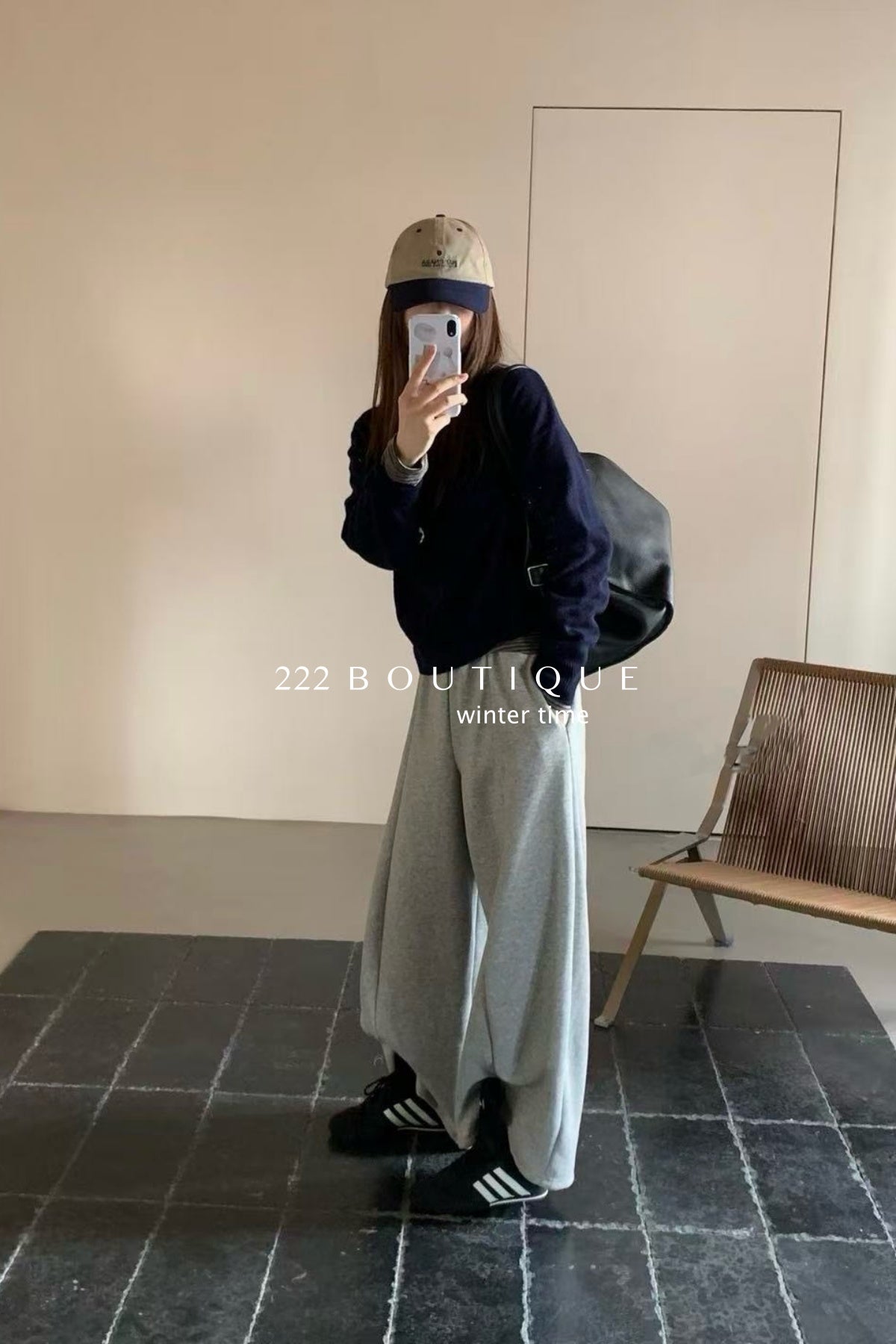 20q19 Wool cropped trousers