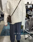 19a112 Cashmere cable-knit sweater