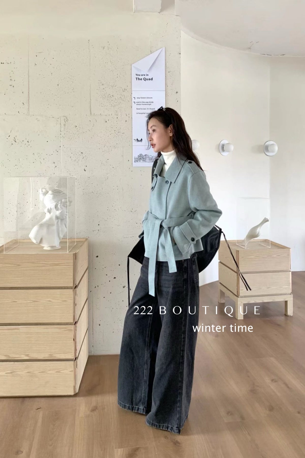 21a31 Short trench-style wool coat