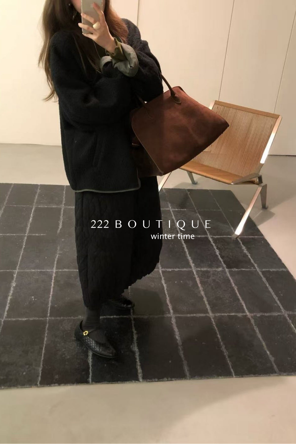 20q19 Wool cropped trousers